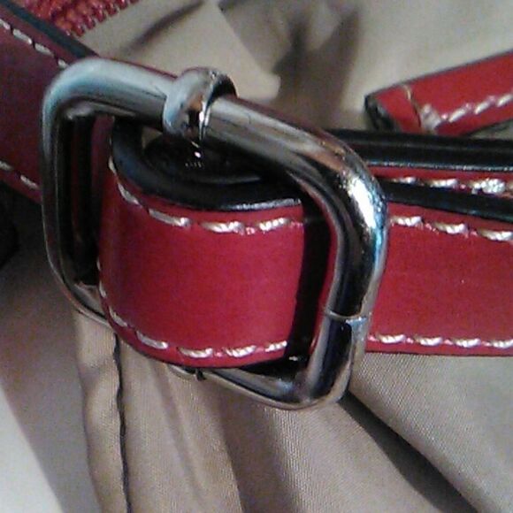 Giani Bernini Red Crossbody Bag - Picture 9 of 12